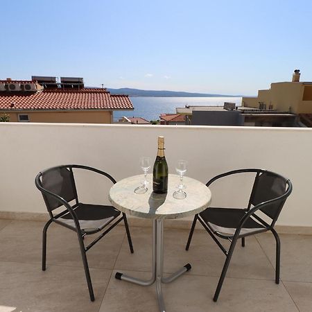 Emmi Nemira Omis Apartamento Exterior foto