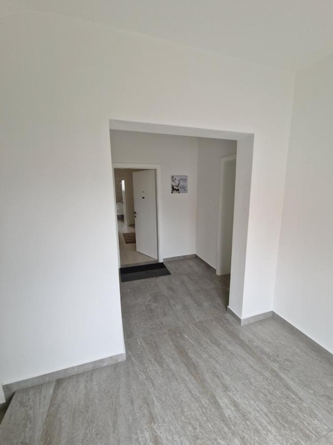 Emmi Nemira Omis Apartamento Exterior foto