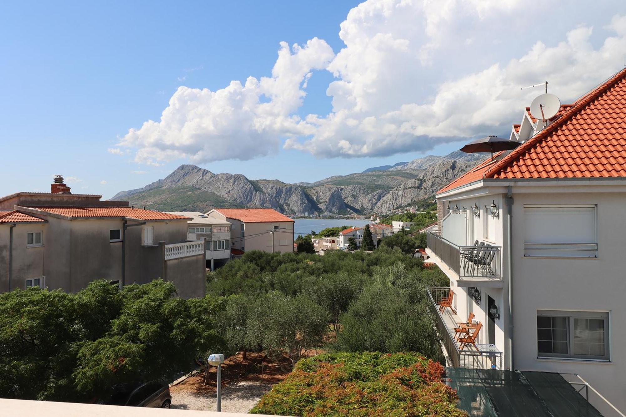 Emmi Nemira Omis Apartamento Exterior foto